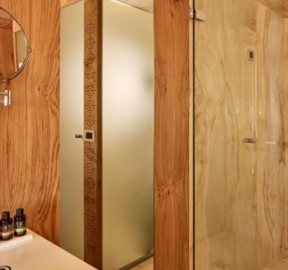 Domus Renier bathroom