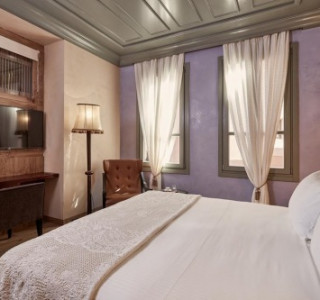 Domus Renier bedroom