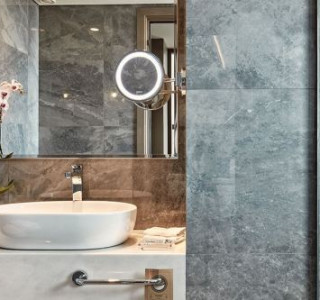 electra metropolis bathroom