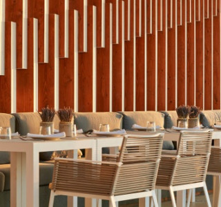 Bill and Coo Suites dining