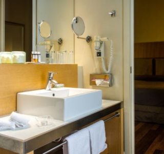 GDM Megaron bathroom