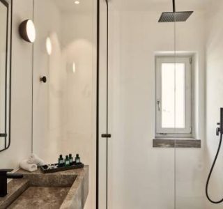 Canaves Oia Epitome bathroom