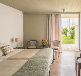 Amalia Hotel Delphi Room 900x600