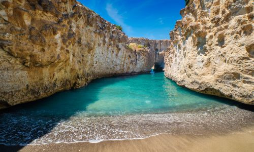 Papafragas Cave, Milos