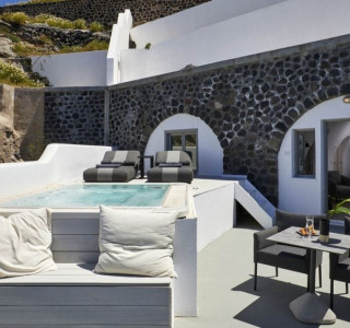 Petit Palace Suites Santorini