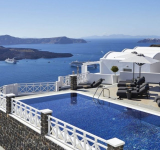 Petit Palace Suites Santorini
