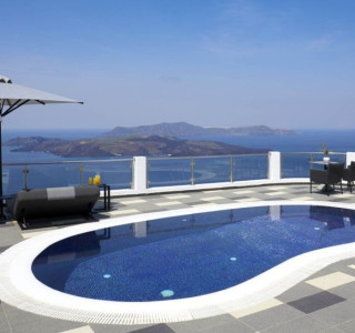 Petit Palace Suites Santorini
