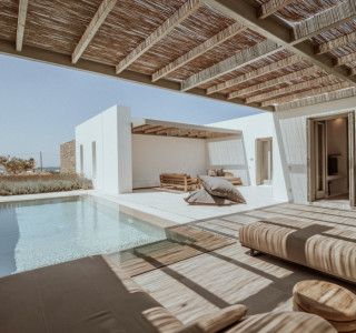 Cove Paros 2
