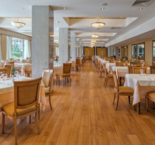 Divani Meteora Hotel Restaurant 900x600