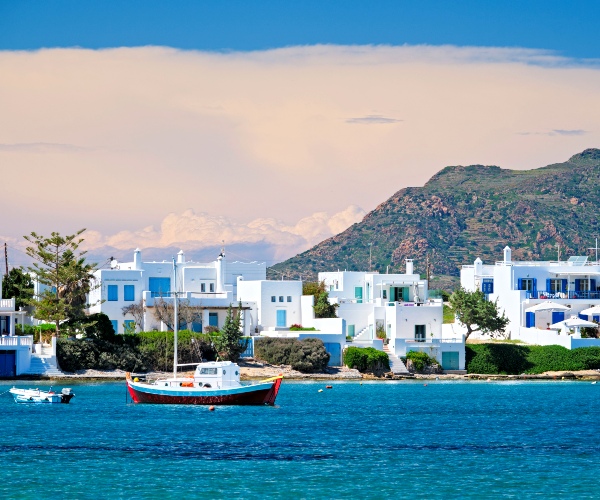 Pollonia, Milos