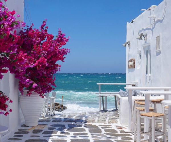 Paros street