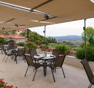 Hotel Europa Covered Seating 900x600
