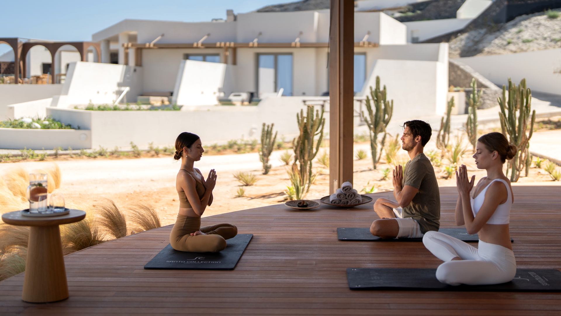 Santo Pure Oia Suites & Villas